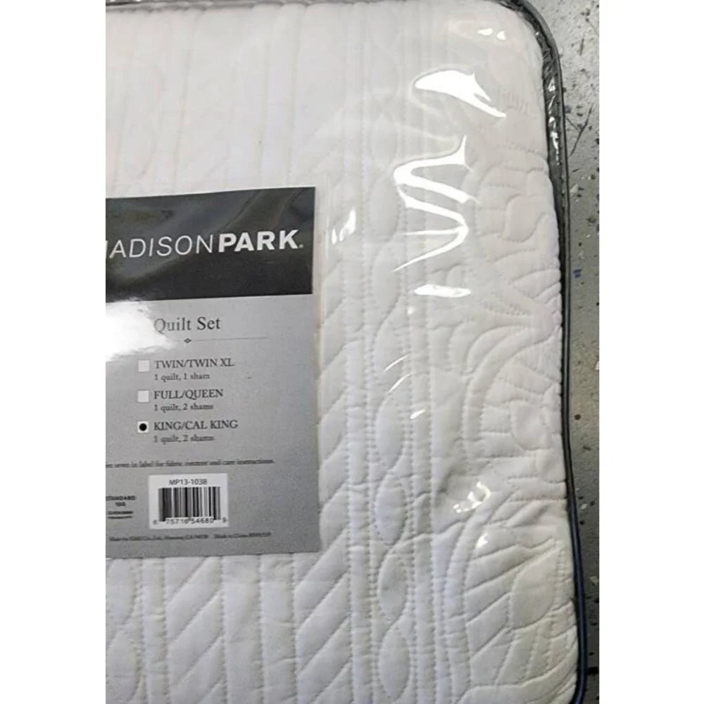 Madison Park Reversible Scalloped Edge Quilt Set King/California King White 3-Pc